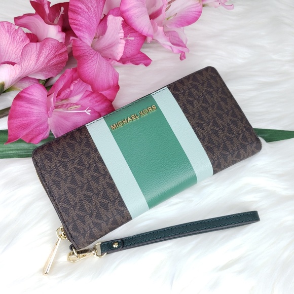 🌺NWT Michael Kors LG Travel continental Wallet MK - Picture 2 of 8